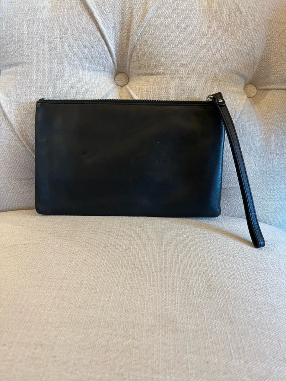 Michael Kors Lg Black Studded Wristlet Clutch Luxe Leather Zip Silver Hardware - Picture 5 of 13